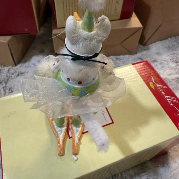 Krinkles Department 56 Festive Snowdog girl Ornament in Green and Blue - Picture 3 of 4